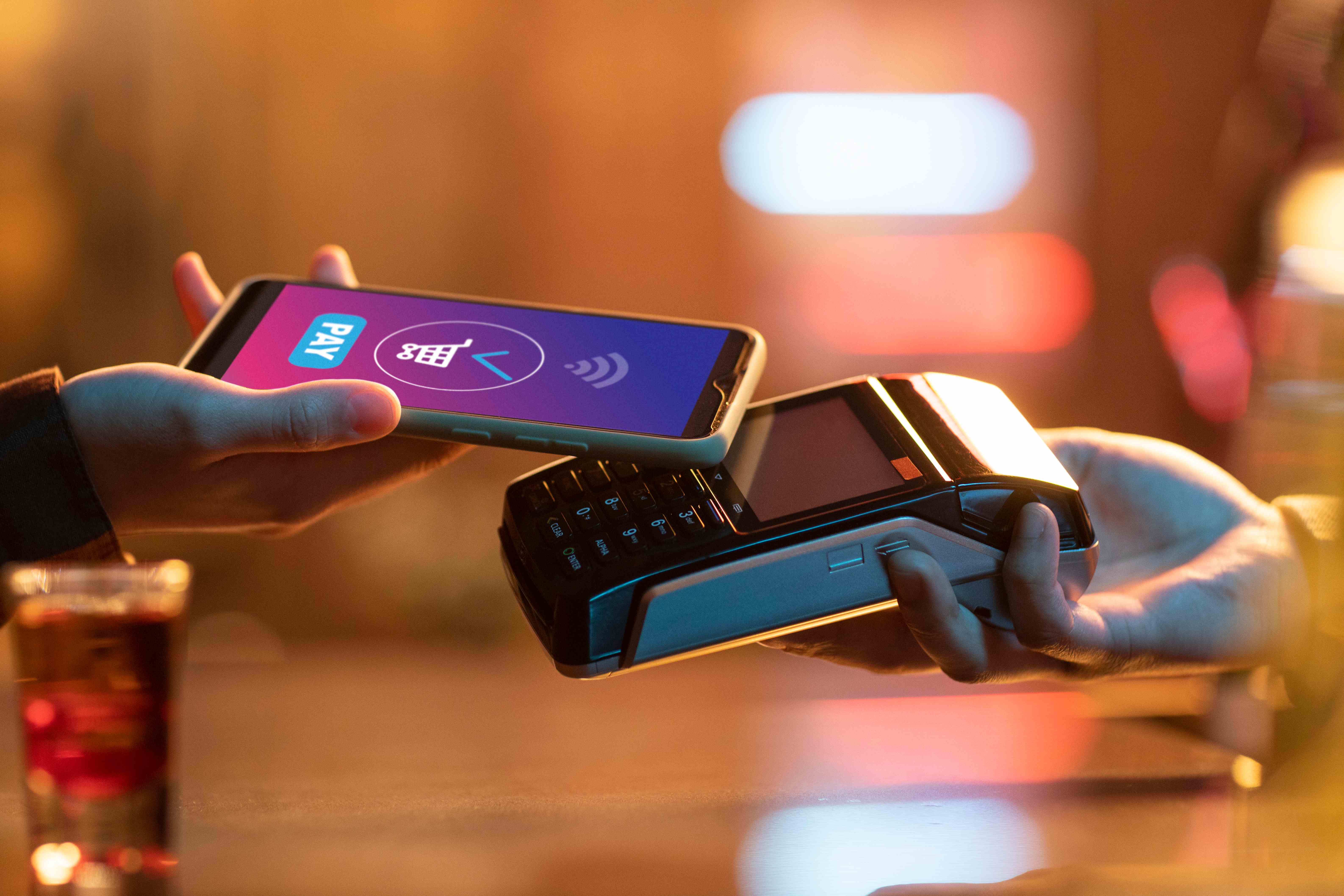 Contactless NFC Payment with Mobile Phone and POS Terminal